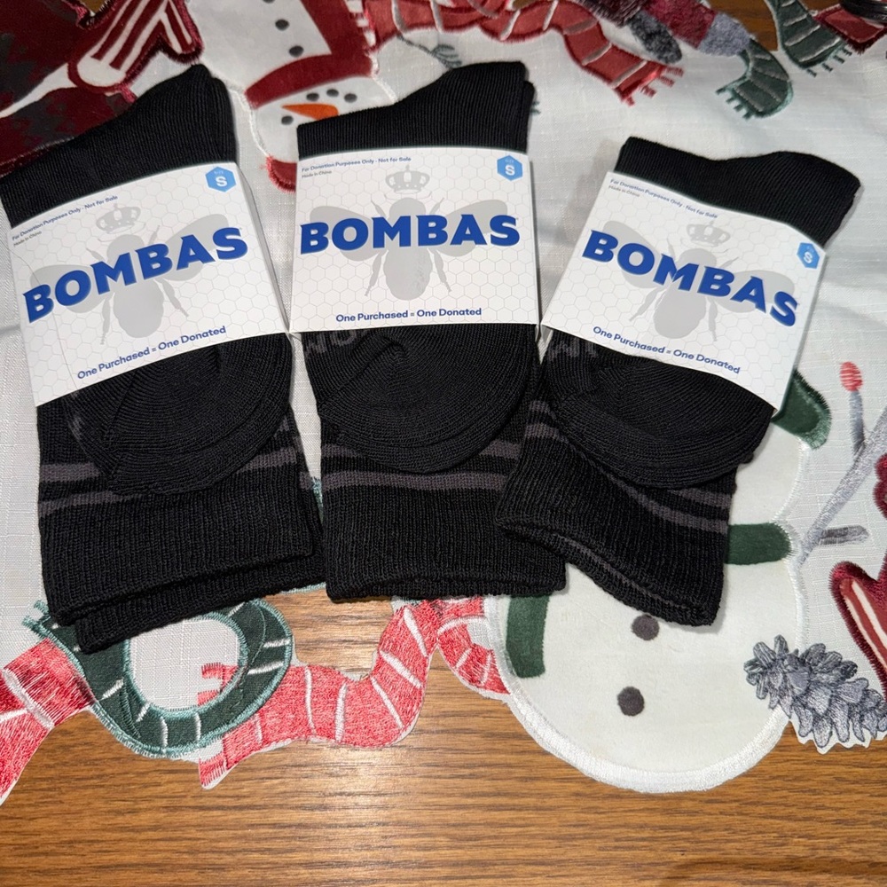 3 pairs Bombas Women's Black and Gray Bee design Socks